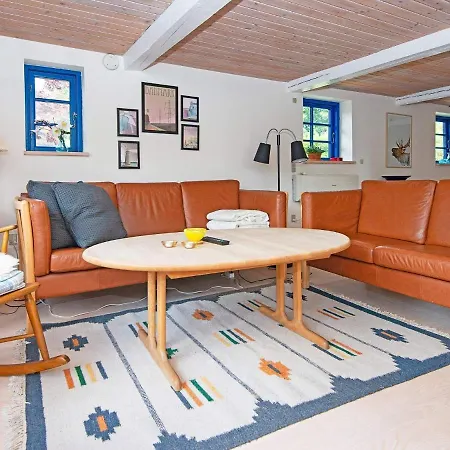 6 Person In Orsted-by Traum Nyaraló *