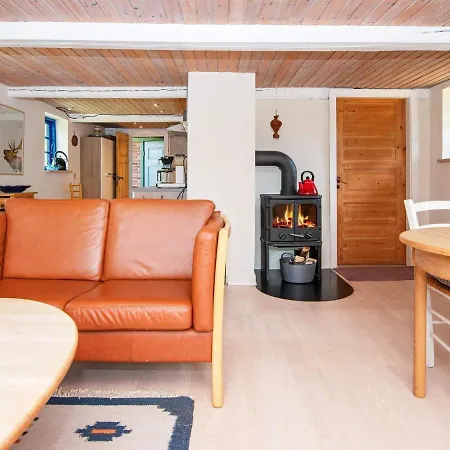 6 Person In Orsted-by Traum Nyaraló *