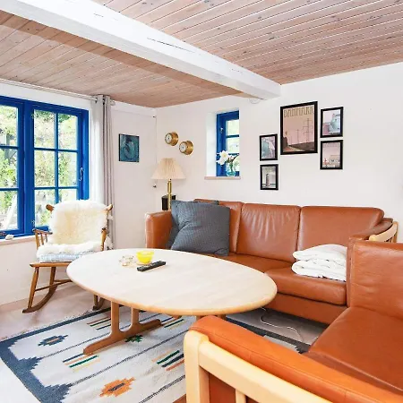 6 Person In Orsted-by Traum Nyaraló *