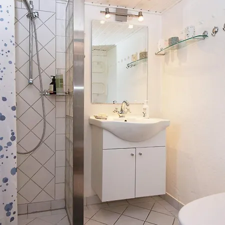 6 Person In Orsted-by Traum Nyaraló Ørsted