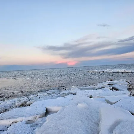 6 Person In Orsted-by Traum *