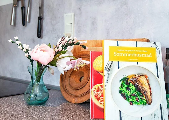 6 Person In Orsted-by Traum