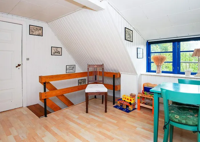 6 Person In Orsted-by Traum * Orsted (Midtjylland)